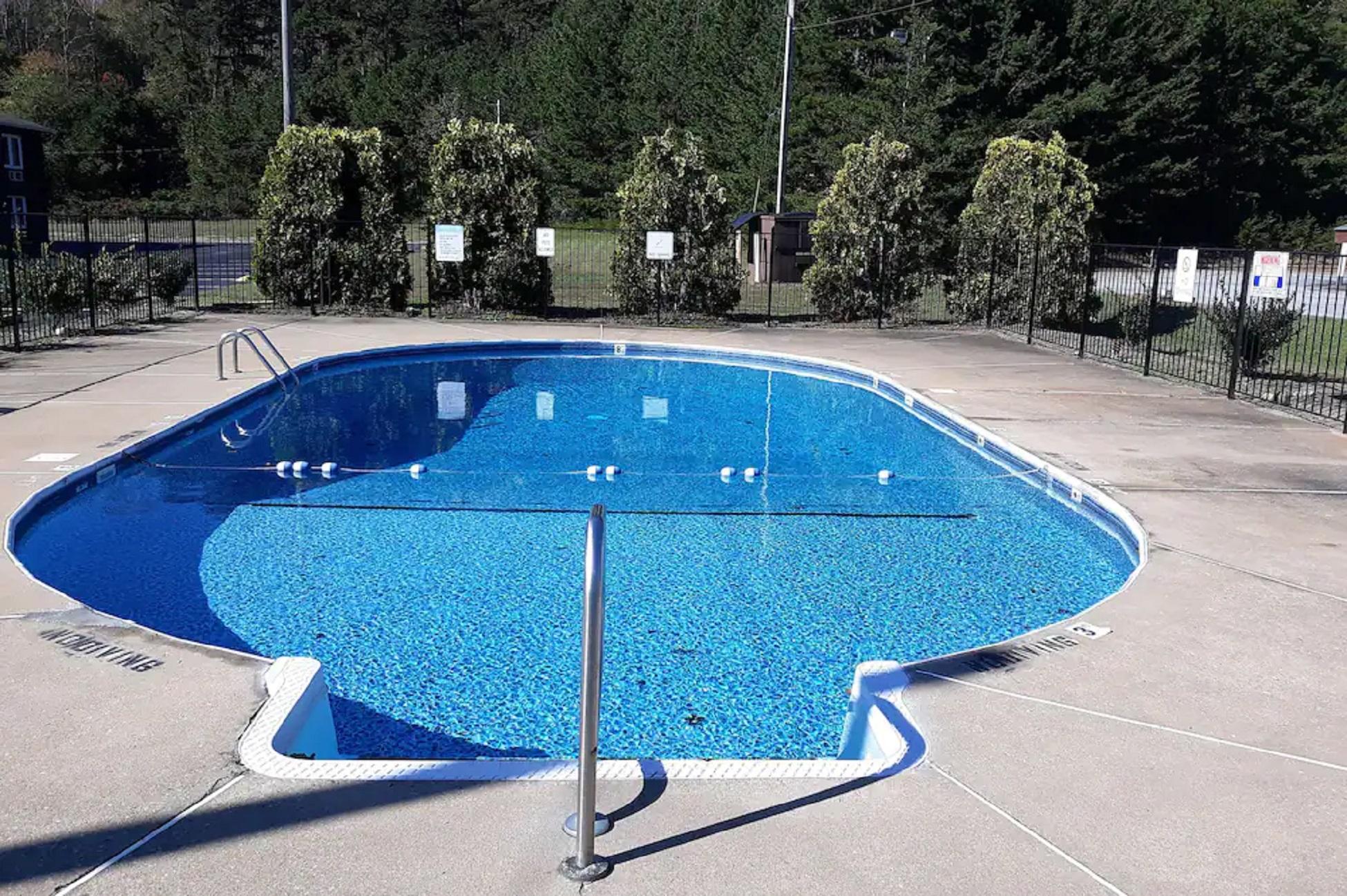 Econo Lodge فورست سيتي المظهر الخارجي الصورة