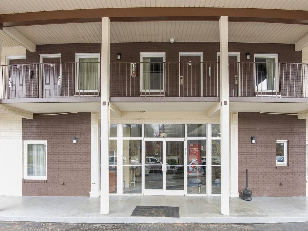 Econo Lodge فورست سيتي المظهر الخارجي الصورة