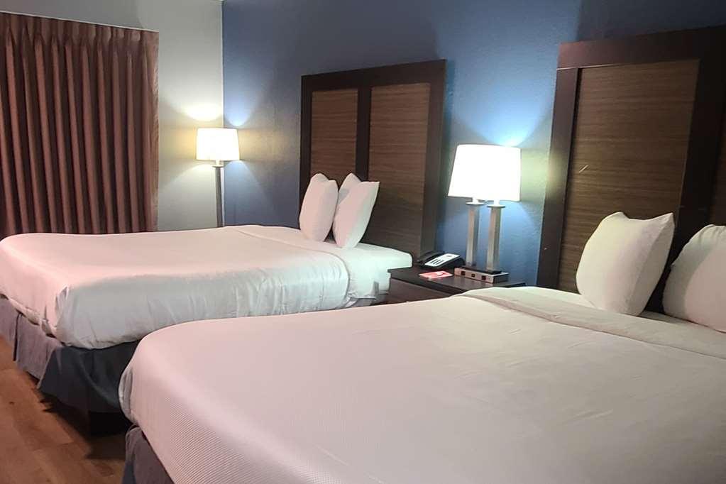 Econo Lodge فورست سيتي الغرفة الصورة